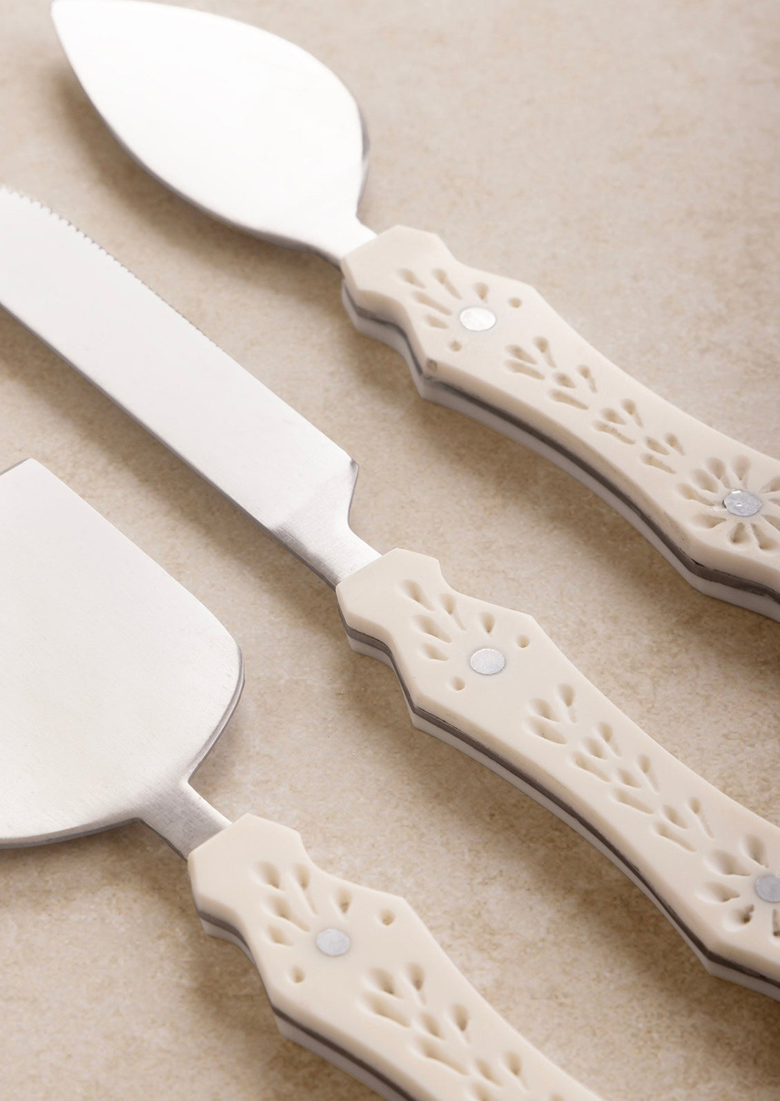 Gardenia Cheese Utensils